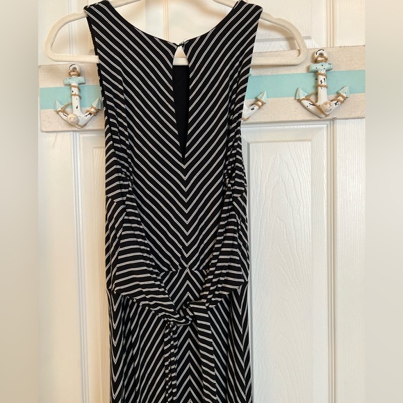 White House Black Market Black Stripe Maxi Dress Sz L - Picture 6 of 12
